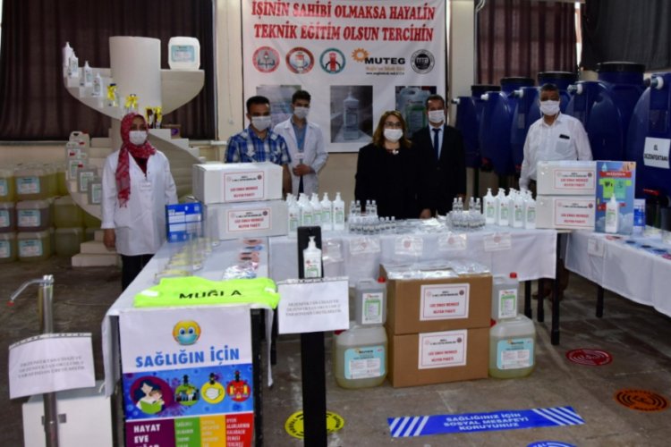 Sınava girecek &ouml;ğrenciler i&ccedil;in hijyen paketi