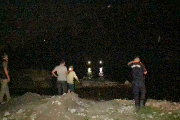 Sakarya'da balığa gittiği dereye d&uuml;ş&uuml;p boğuldu