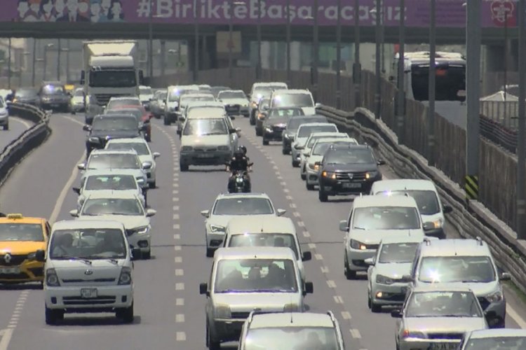 Prof. Dr. Ilıcalı: İstanbul trafiği i&ccedil;in mesailerde kademelendirme yapacağız
