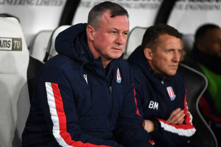 Stoke City'de teknik direkt&ouml;r Michael O'Neill koronavir&uuml;se yakalandı