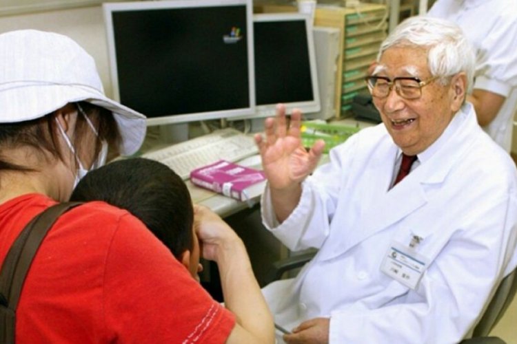 'Kawasaki' hastalığını bulan Japon doktor 95 yaşında &ouml;ld&uuml;