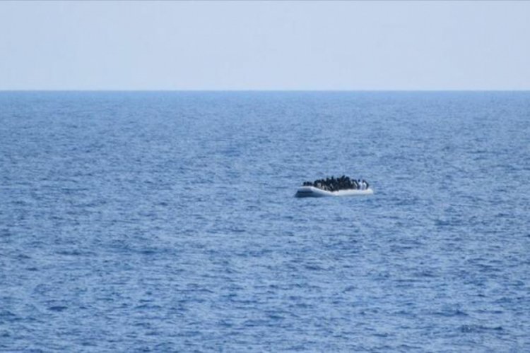 Libya a&ccedil;ıklarında 185 d&uuml;zensiz g&ouml;&ccedil;men yakalandı