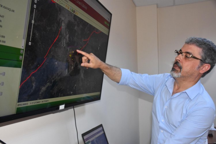 Prof. S&ouml;zbilir'den 'deprem fırtınası' uyarısı