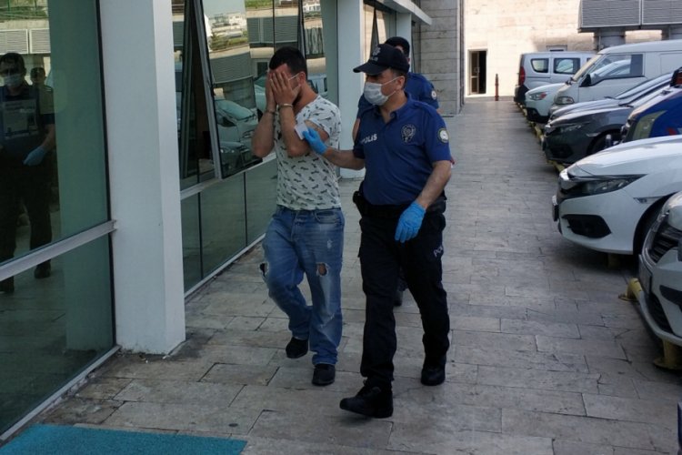 Cezaevinden izinli &ccedil;ıkıp i&ccedil;ki &ccedil;aldı