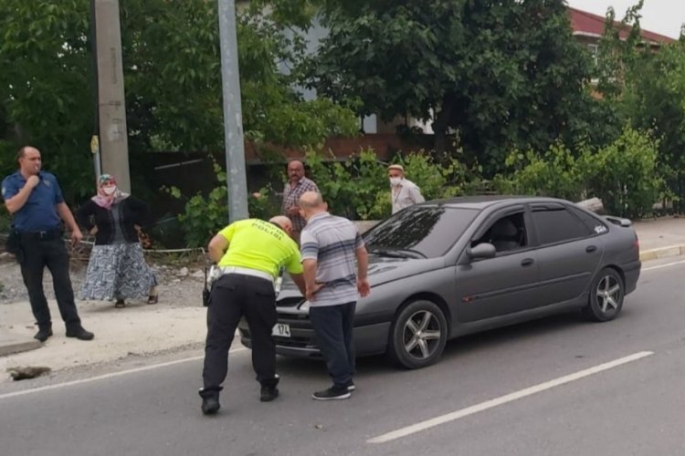 Otomobilin &ccedil;arptığı &ccedil;ocuk ağır yaralandı