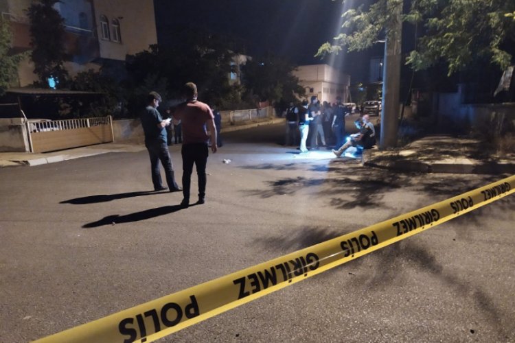 Ş&uuml;pheli paketten zulalanmış uyuşturucu &ccedil;ıktı