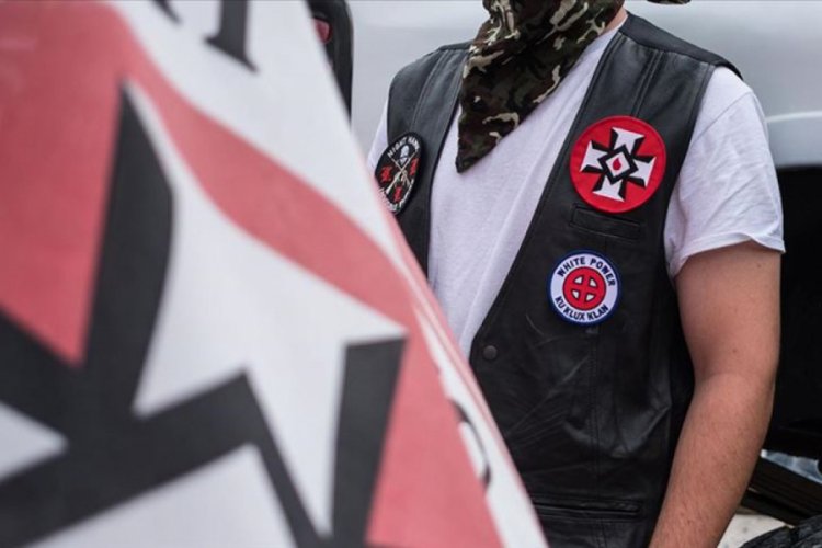 ABD'de Ku Klux Klan'ın ter&ouml;r &ouml;rg&uuml;t&uuml; ilan edilmesi i&ccedil;in y&uuml;z binlerce imza toplandı