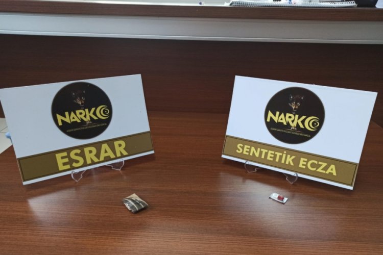 &Uuml;st aramasında uyuşturucu ile yakalandılar
