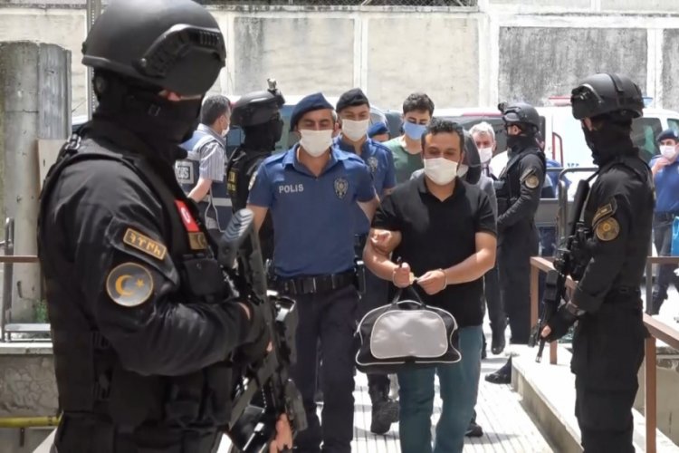 Bursa'da FET&Ouml; operasyonunda 2 ş&uuml;pheli tutuklandı