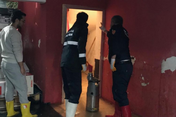 Ankara'daki sağanakta 250 ev ve iş yerini su bastı
