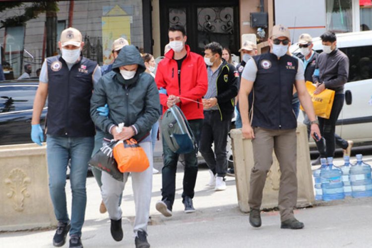 Eskişehir'de FET&Ouml; ş&uuml;phelileri adliyeye sevk edildi