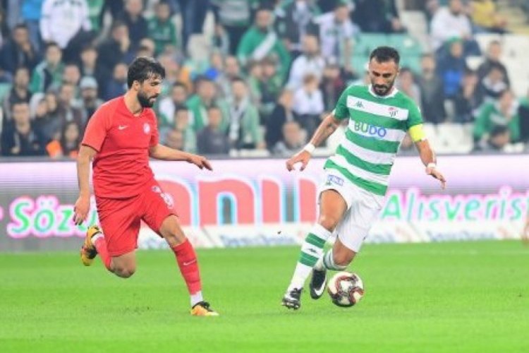 Bursaspor, Ke&ccedil;i&ouml;reng&uuml;c&uuml; ma&ccedil;ıyla sahalara d&ouml;n&uuml;yor