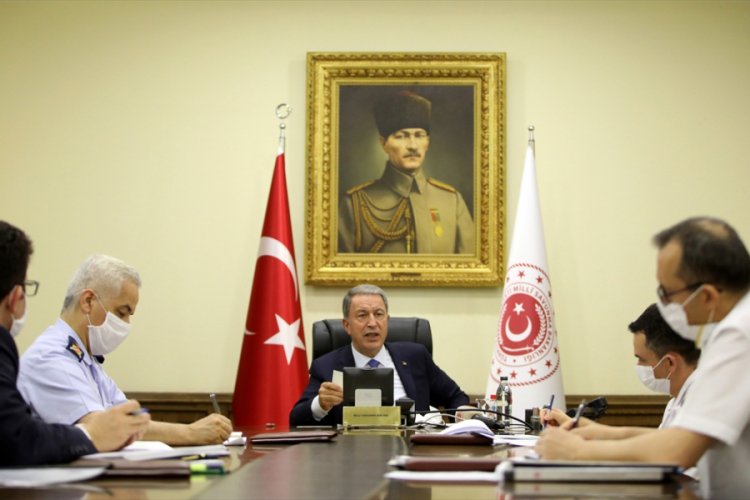 Bakan Akar, NATO Genel Sekreteri Stoltenberg ile g&ouml;r&uuml;şt&uuml;