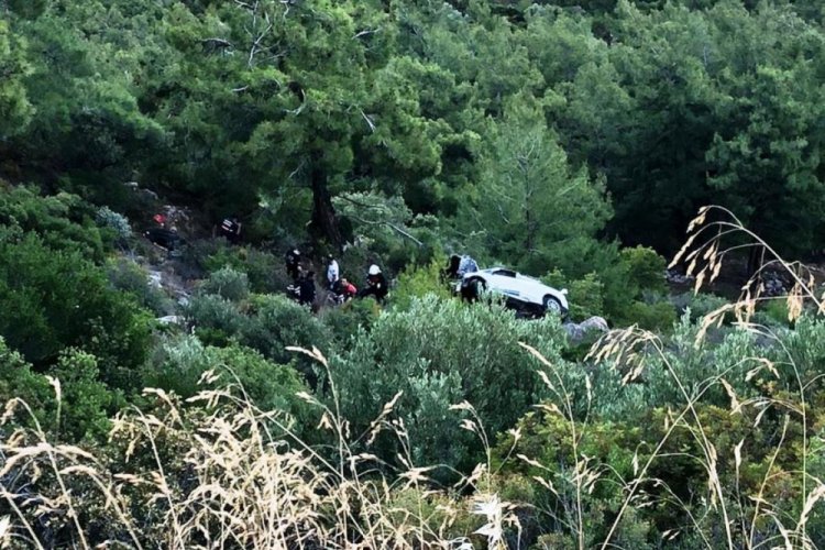 Muğla'da otomobil u&ccedil;uruma yuvarlandı: 1 &ouml;l&uuml;