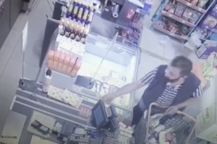 Bursa'da marketlerden sigara &ccedil;alan hırsız tutuklandı