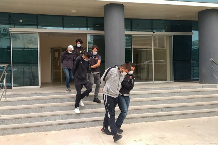 Bursa'da uyuşturucu ş&uuml;phelileri adliyeye sevk edildi