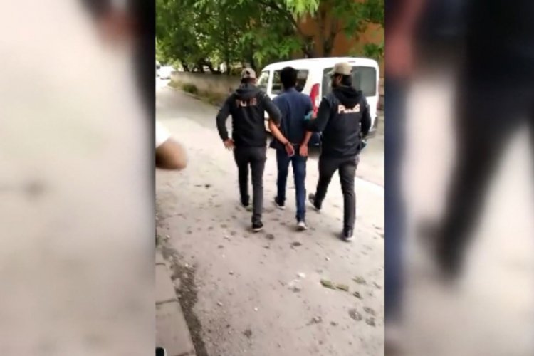 Ankara'da DEAŞ operasyonu: 8 g&ouml;zaltı