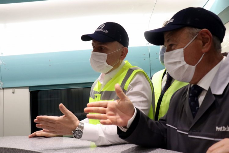 Bakan Karaismailoğlu milli tren i&ccedil;in tarih verdi
