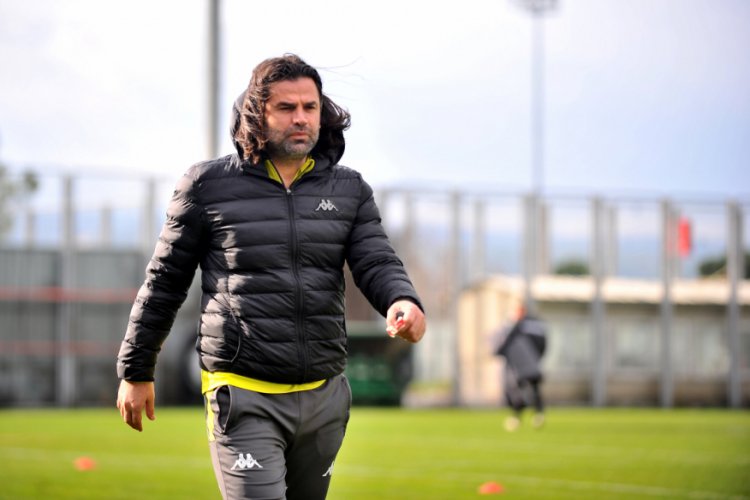 İbrahim &Uuml;z&uuml;lmez'in ortak noktası