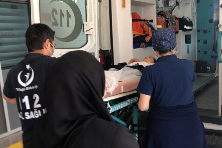 Bursa Orhangazi'de minibüsün çarptığı çocuk yaralandı
