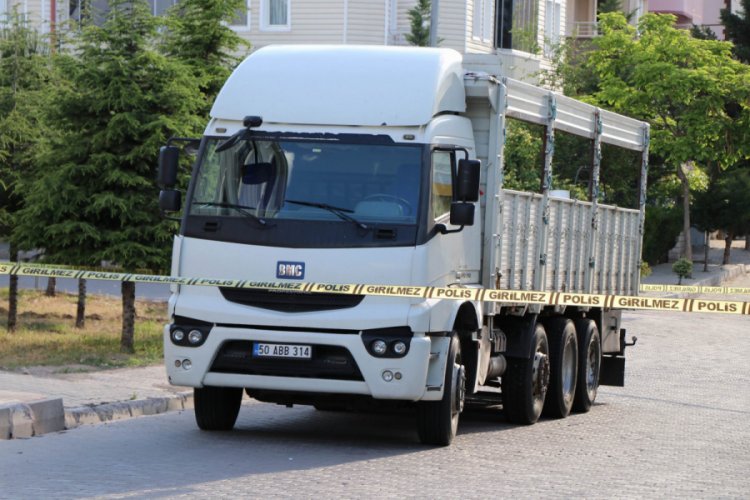 Test sonucunu beklemeden yola &ccedil;ıkan kamyon şof&ouml;r&uuml; yakalandı