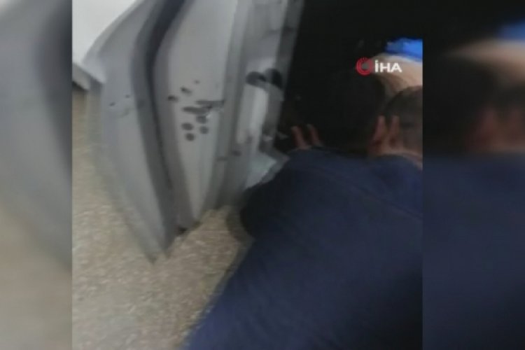 Pompalı t&uuml;fekle ateş a&ccedil;an kimliği belirsiz kişiler 1 vatandaşı ağır yaraladı