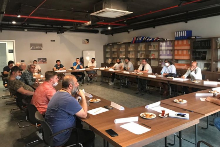 Bursa'da yerel tiyatroların sorunlarını ele aldılar