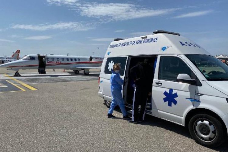 Fransa'dan ambulans u&ccedil;akla getirilen Zekeriya'nın tedavisi s&uuml;r&uuml;yor