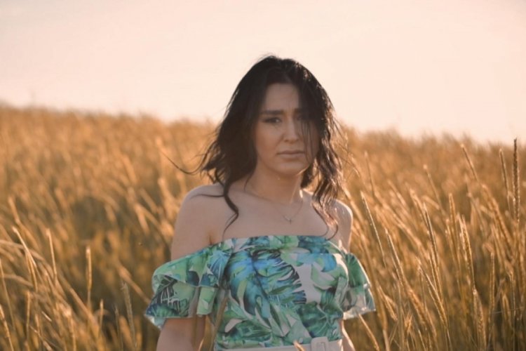 M&uuml;zik d&uuml;nyasına hızlı giriş yaptı