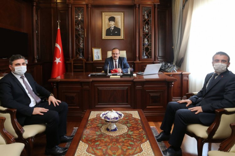 Bursa Valisi Canbolat'a Kestel Belediye Başkanı Tanır'dan ziyaret