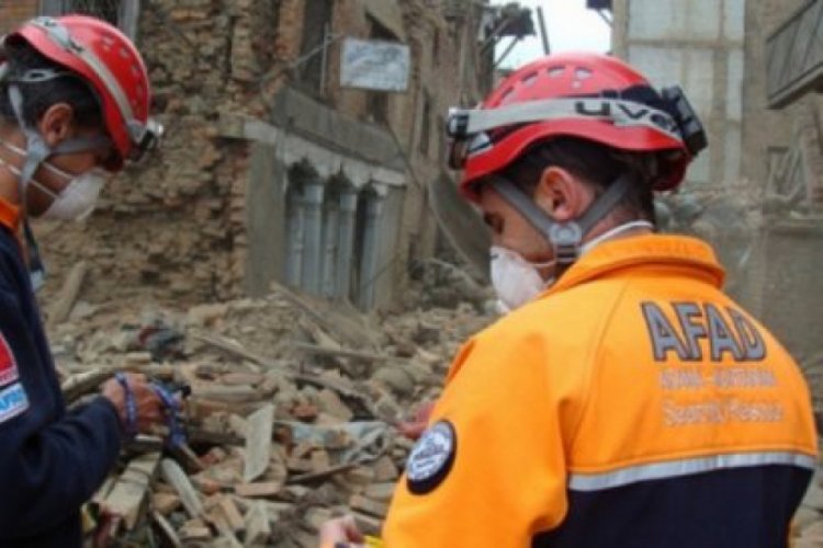 Bing&ouml;l'de 235 art&ccedil;ı deprem meydana geldi