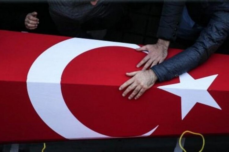 Trafik kazasında yaralanan polis memuru şehit oldu