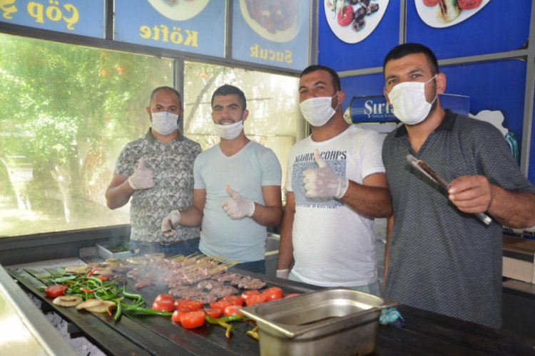 Aydın'ın değişmeyen lezzeti: &Ccedil;&ouml;p şiş