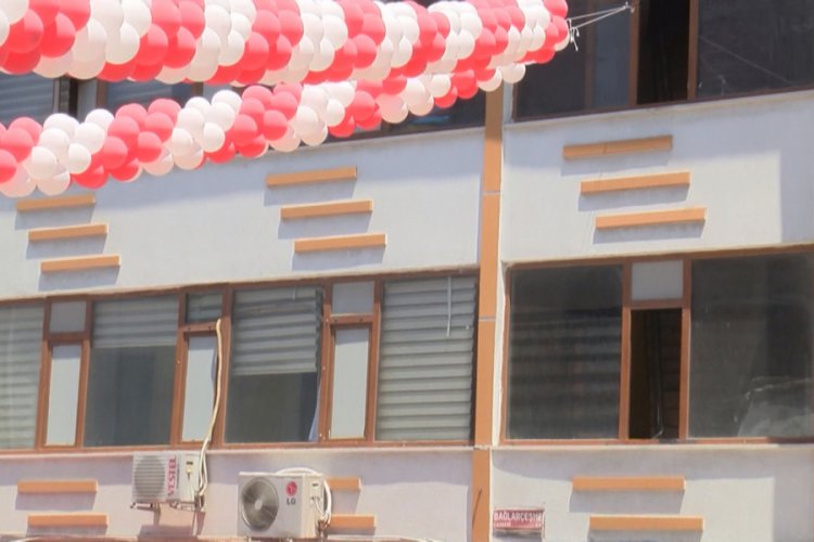 Suriyelilerin a&ccedil;tığı ka&ccedil;ak hastaneye baskın