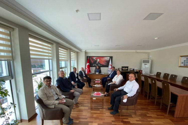 T&uuml;rk Kızılay Genel Başkan Yardımcısı'ndan Bursa Şube Y&ouml;netimi'ne ziyaret