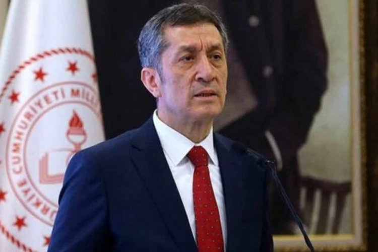 LGS'ye girecek adaylar dikkat! Bakan Sel&ccedil;uk a&ccedil;ıkladı