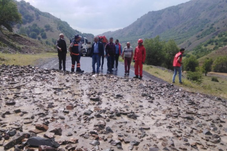 Depremin ardından Bing&ouml;l'&uuml; sağanak yağış vurdu