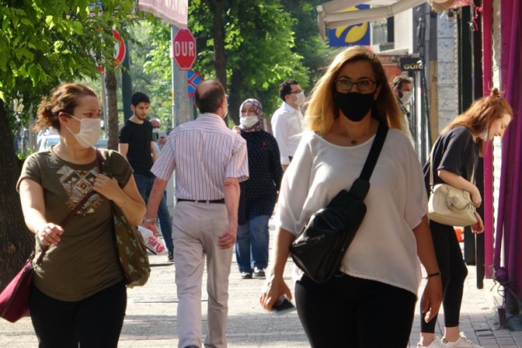 Bursa'da a&ccedil;ık alanlarda maske takma zorunluluğu başladı!