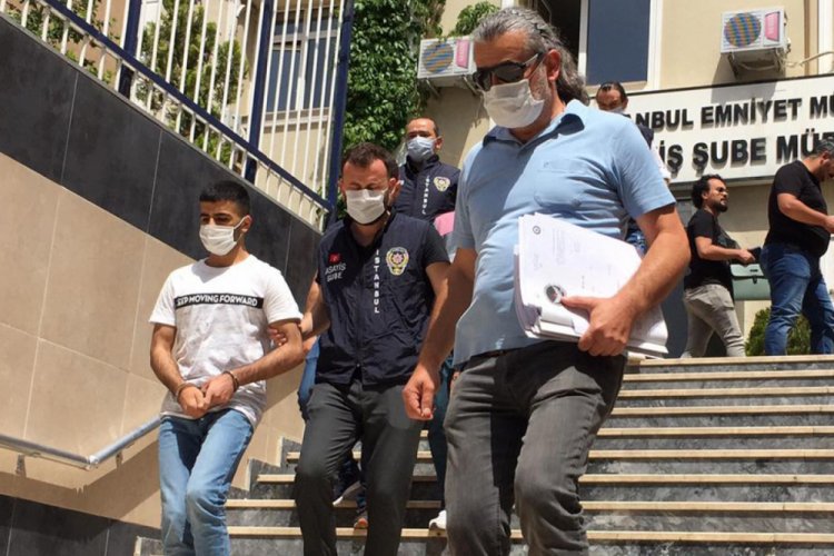 Bor&ccedil; tartışmasında arkadaşını &ouml;ld&uuml;rd&uuml;