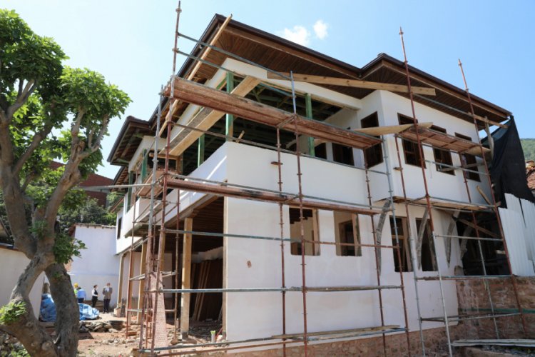 Bursa'da 200 yıllık bina ilk g&uuml;nk&uuml; ihtişamına kavuşuyor