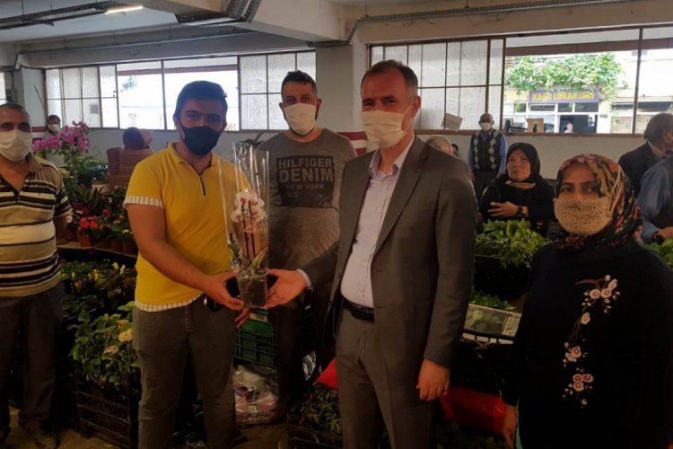 Bursa'da esnaf istedi, Başkan Taban talimatı verdi