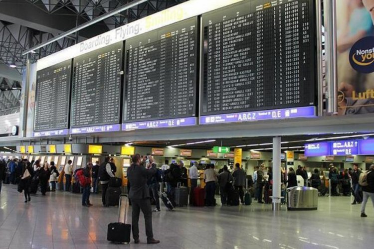 Frankfurt Havalimanı'na koronavir&uuml;s etkisi