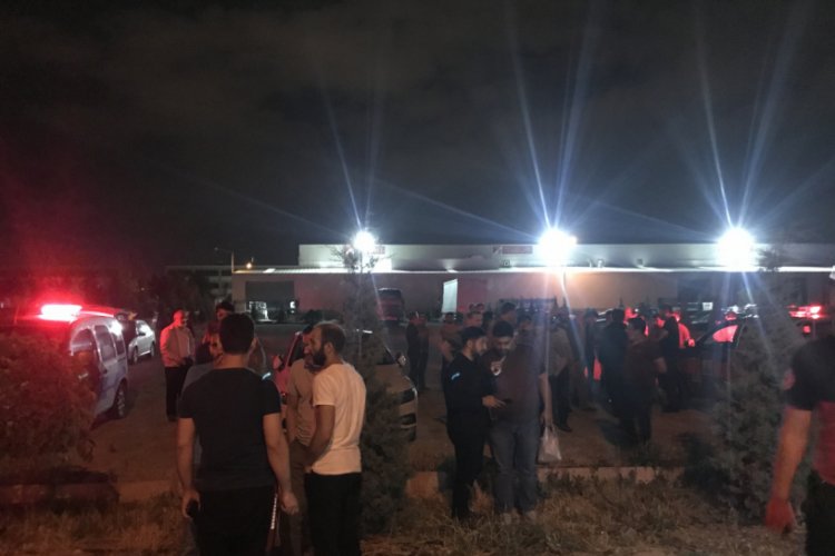 S&uuml;nger ve kau&ccedil;uk fabrikasında yangın