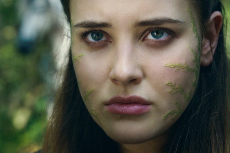 Netflix'in yeni fantastik dizisi Cursed'ten tanıtım