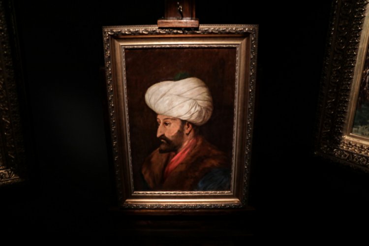 Fatih Sultan Mehmet'in ilk defa sergilenecek portresi sanatseverlerle buluşmaya hazırlanıyor