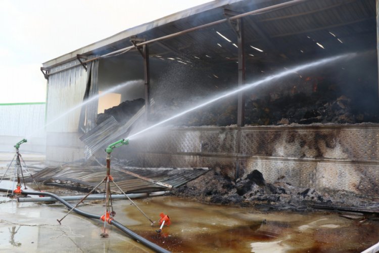 Aksaray'daki fabrika yangını 26. saatinde!