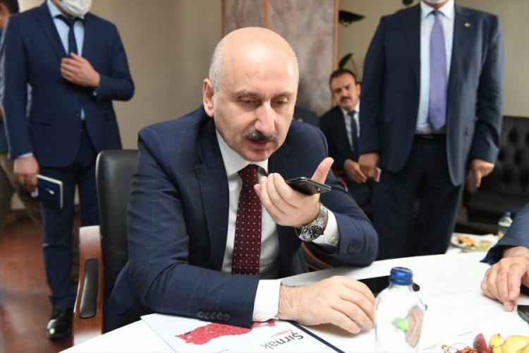 Bakan Karaismailoğlu'ndan şehit ailelerine başsağlığı telefonu