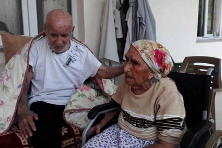 62 yıllık &ccedil;ift, 2 g&uuml;n arayla yaşamını yitirdi
