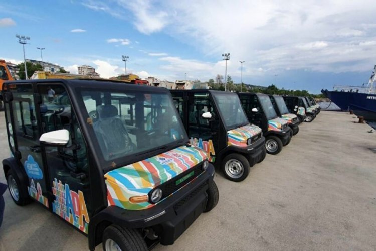 İBB'den 'elektrikli ara&ccedil;' a&ccedil;ıklaması: Adalar'daki yollar karayolu değil