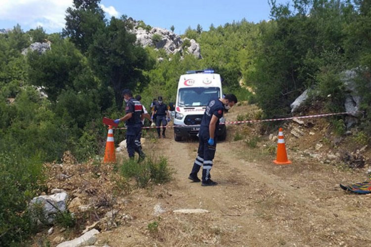 Ailesi kayıp başvurusu yapmıştı... Ormanlık alanda &ouml;l&uuml; bulundu